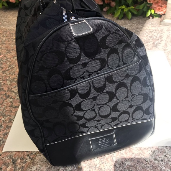 Coach Mini Duffel Authentic - Picture 3 of 7